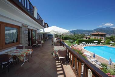 Park Hotel Val Di Monte ***S