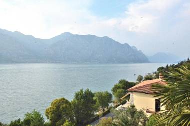 Apartment Windows On The Lake
