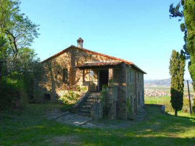 Rustic detached holiday home with spacious garden lots of privacy and a beautiful view