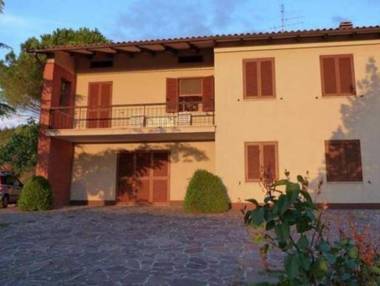 Quaint Holiday Home in Magione with Garden