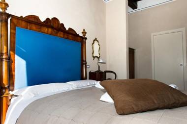 Al Porto Di Lucca B&B