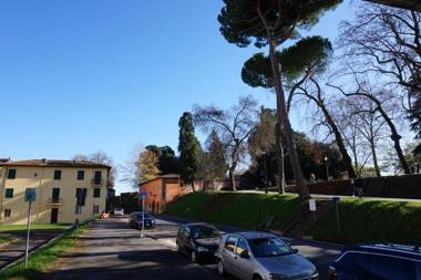 I Pratini Cozy in Center Town with Terrace