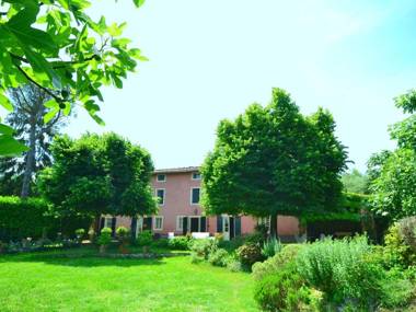 Charming and comfortable villa near Lucca with private pool