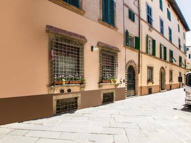 Stylish Mansion in Lucca Town Centre
