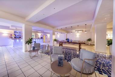 Blu Hotel Laconia Village