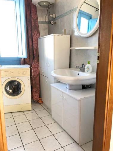 2 bedrooms appartement at Lotzorai 800 m away from the beach with furnished balcony