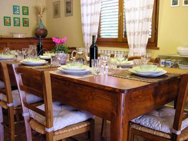 Lovely Villa in Loro Ciuffenna with Swimming Pool