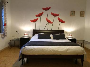 Restful Holiday Home in Picciano with Swimming Pool