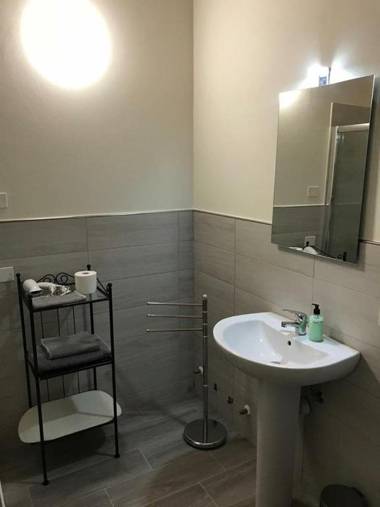 Via Venezia Accomodating Solutions