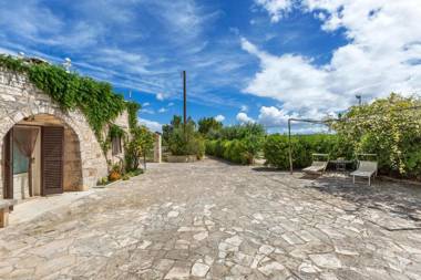 Trullo Ventura by BarbarHouse