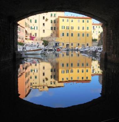 "DueEmme Lodge"  a pochi passi dal porto