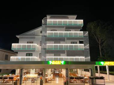 Hotel Oasi