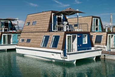 Marina Azzurra Resort