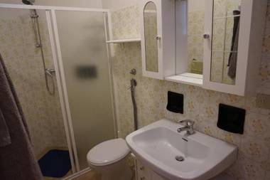 Very nice studio on the first floor with swimming pool and sea view