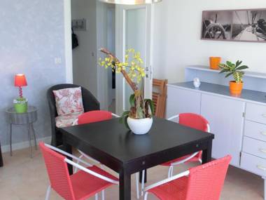 Prestigious residence with panoramic sea and lagoon view