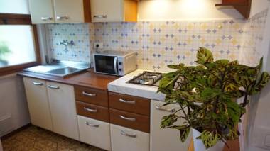 Bright flat on the mezzanine floor with terraces