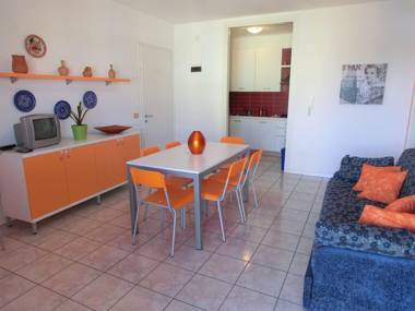 Modern flat on the fourth floor with elevator and a nice terrace