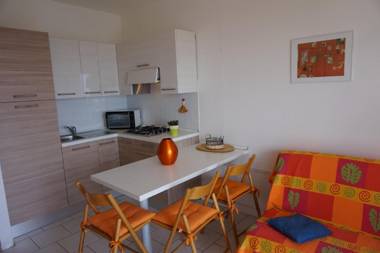 Wonderful studio with swimming pool spacious terrace and sea view