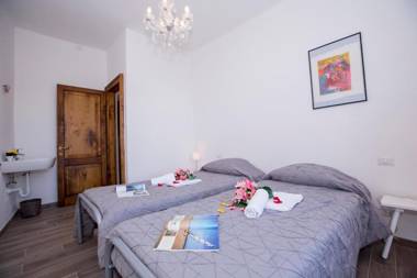 Rustico Logo Bellavista