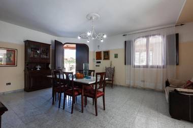 Villa 5 camere 4 bagni sabbia parco naturale m707