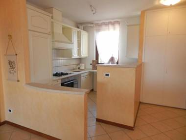 APARTMENT PERLA DEL GARDA - Regarda Travel
