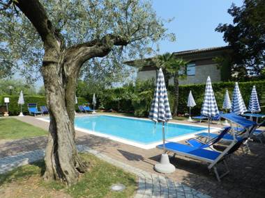 RESIDENCE ALLEGRA - Regarda Travel