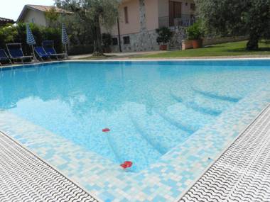 RESIDENCE ALLEGRA - Regarda Travel