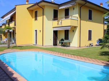 Countryside Holiday Home in Lazise near Lake Maggiore