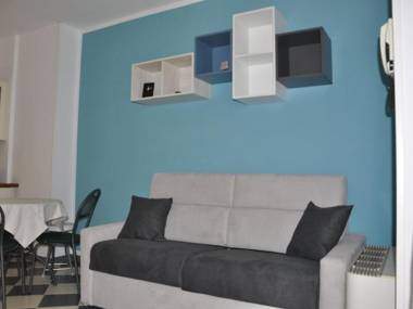 Vibrant Holiday Home in Lazise with Swimming Pool near 2 Lakes