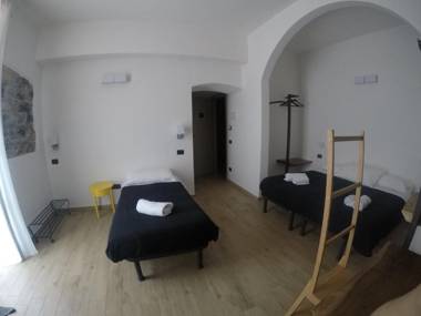 Bella Napoli Guesthouse Trattoria Pizzeria