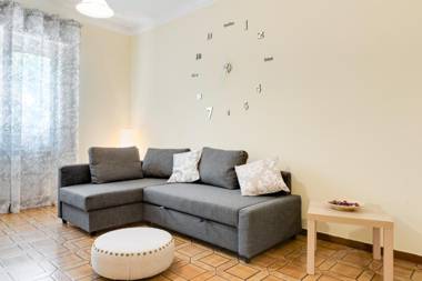 Splendido appartamento con giardino e 3 posti auto