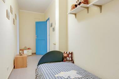 Splendido appartamento con giardino e 3 posti auto