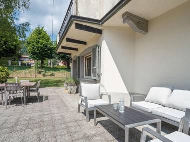 Inviting Villa in Lanzo d Intelvi with Library and Garden