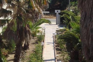 2 bedrooms house with enclosed garden and wifi at Santa Maria del Focallo