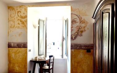 Hotel Porta Marmorea