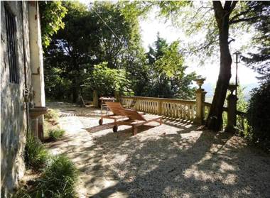 Casale Gli Angeli-Charming Villa with Garden and Parking!