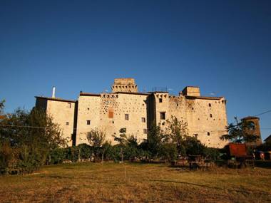 Stunning Castle in Gualdo Cattaneo with Shared Swimming Pool
