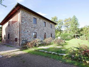Serene Apartment with Garden Pool Terrace Deckchairs