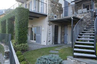 Casa di campagna Tony con piscina e vista lago