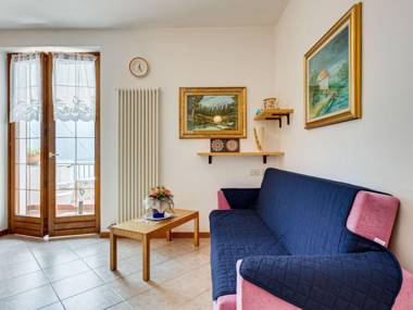 Pleasant Apartment in Gravedona with Balcony