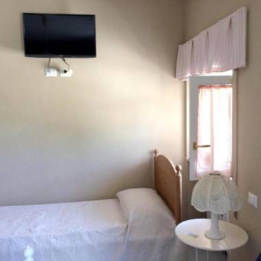 One bedroom appartement with enclosed garden and wifi at Gioia del Colle