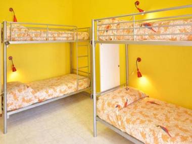 Gianni House Backpackers Hostel