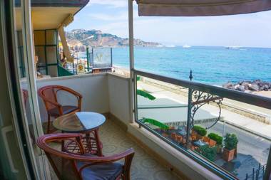 Tysandros Hotel Apartments