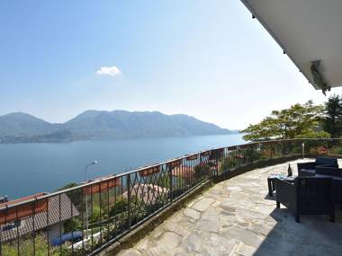 nice holiday apartment with panoramic balcony