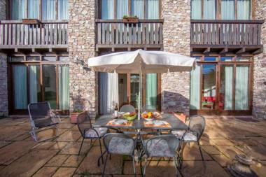 Ginestra child and pet friendly