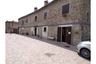 Violetta with view lake