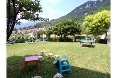 Violetta with view lake