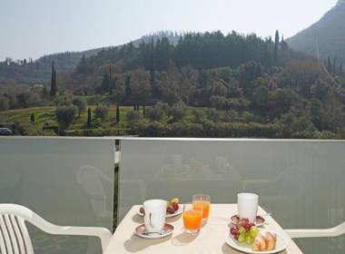 Hotel La Perla - Bike Hotel