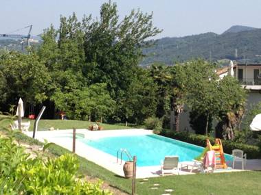 Garda Lake with private pool
