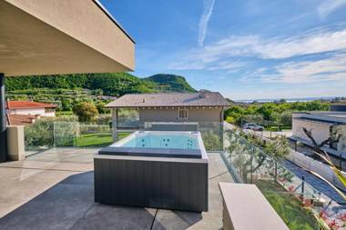 ApartmentsGarda - Aurora Deluxe